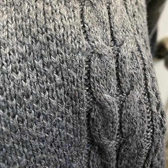 American Eagle ombre wide neck asymmetrical hem soft open knit sweater - Picture 5 of 6